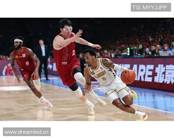 杭州篮球队的力量变革引发热议探索新战术与团队协作的未来发展