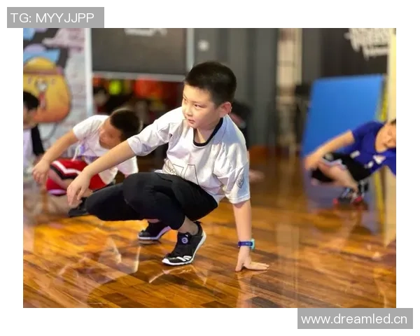 武汉街舞队灵活性分析与发展探讨聚焦街舞文化的多样性与创新性 武汉街舞队灵活性分析与发展探讨聚焦街舞文化的多样性与创新性